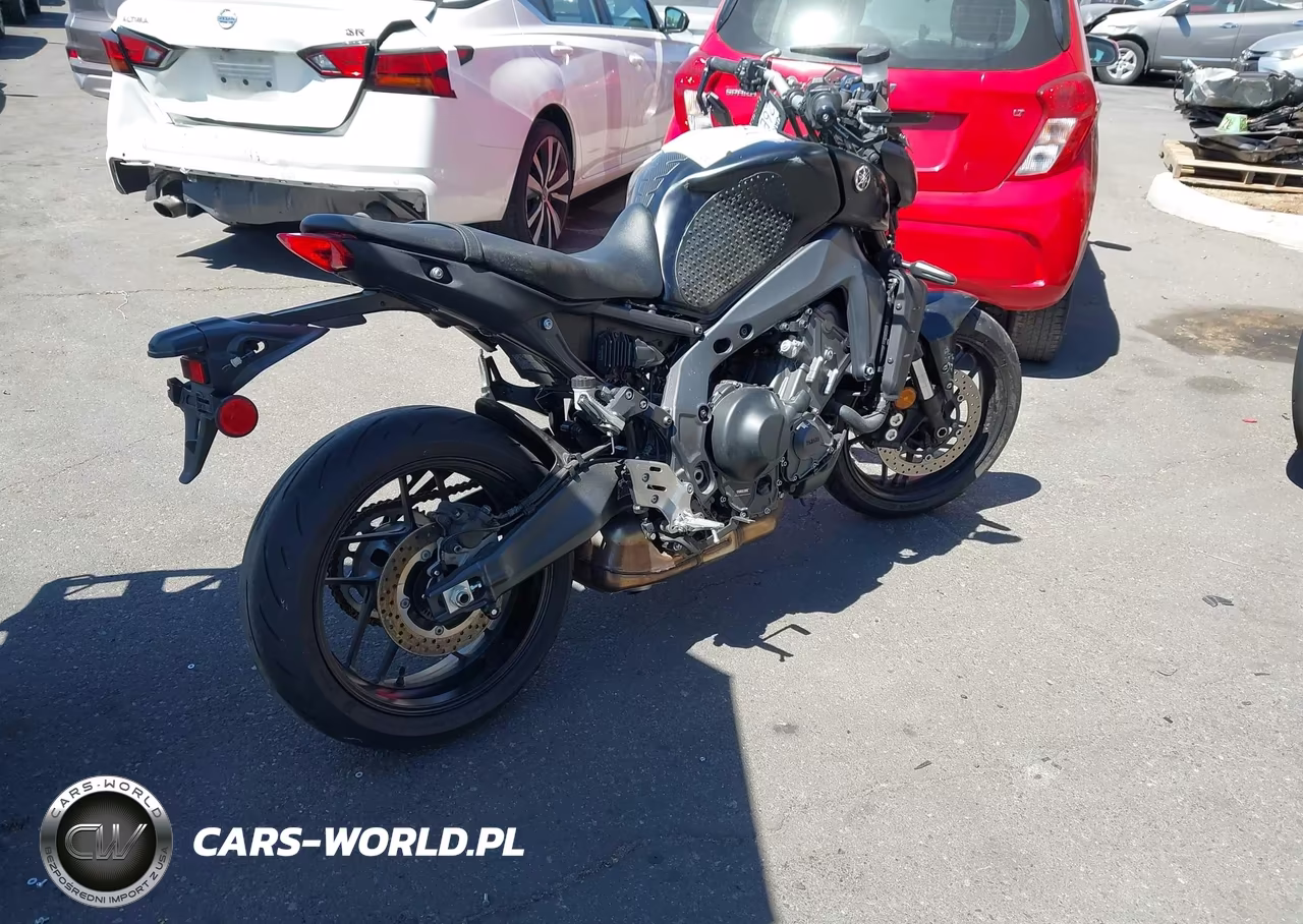 2023 Yamaha Mt09 C VIN:JYARN71Y7PA000809 - 4
