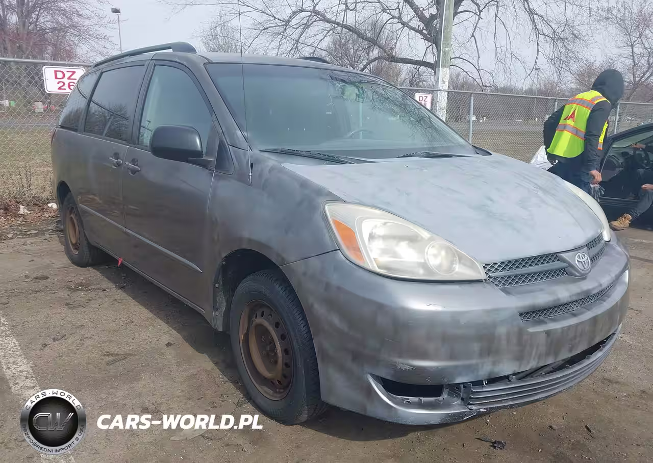 2005 Toyota Sienna Le