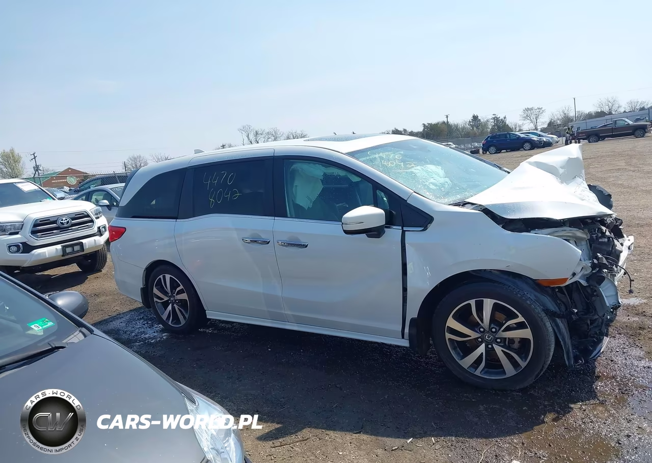 2022 Honda Odyssey Touring VIN:5FNRL6H86NB026574 - 14