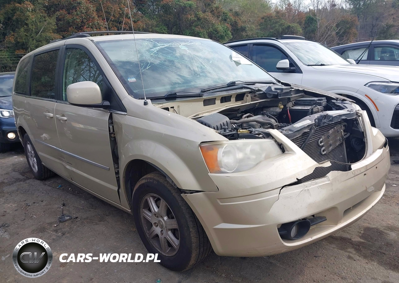 2010 Chrysler Town & Country Touring
