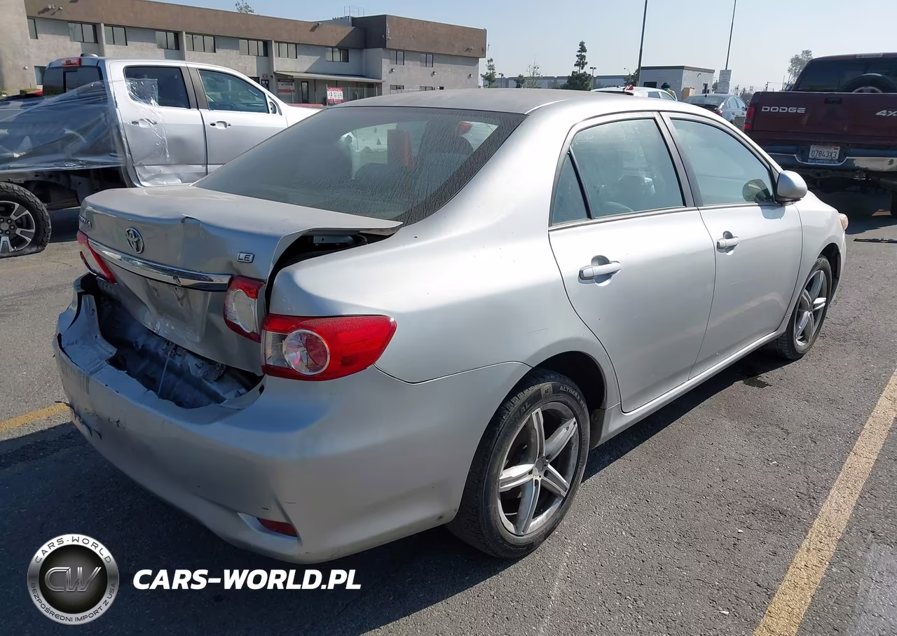 2012 Toyota Corolla Le VIN:2T1BU4EE9CC827272 - 4