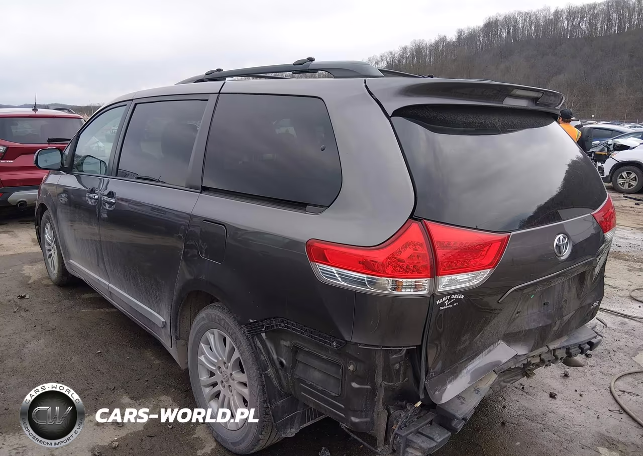 2014 Toyota Sienna Xle V6 8 Passenger VIN:5TDYK3DC5ES406797 - 3