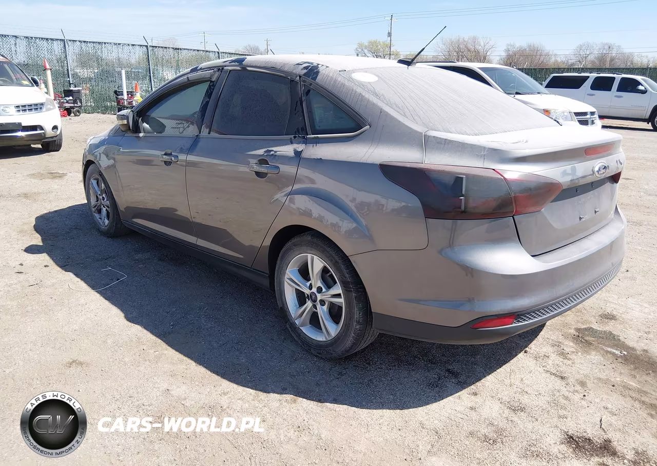 2014 Ford Focus Se VIN:1FADP3F24EL209034 - 3
