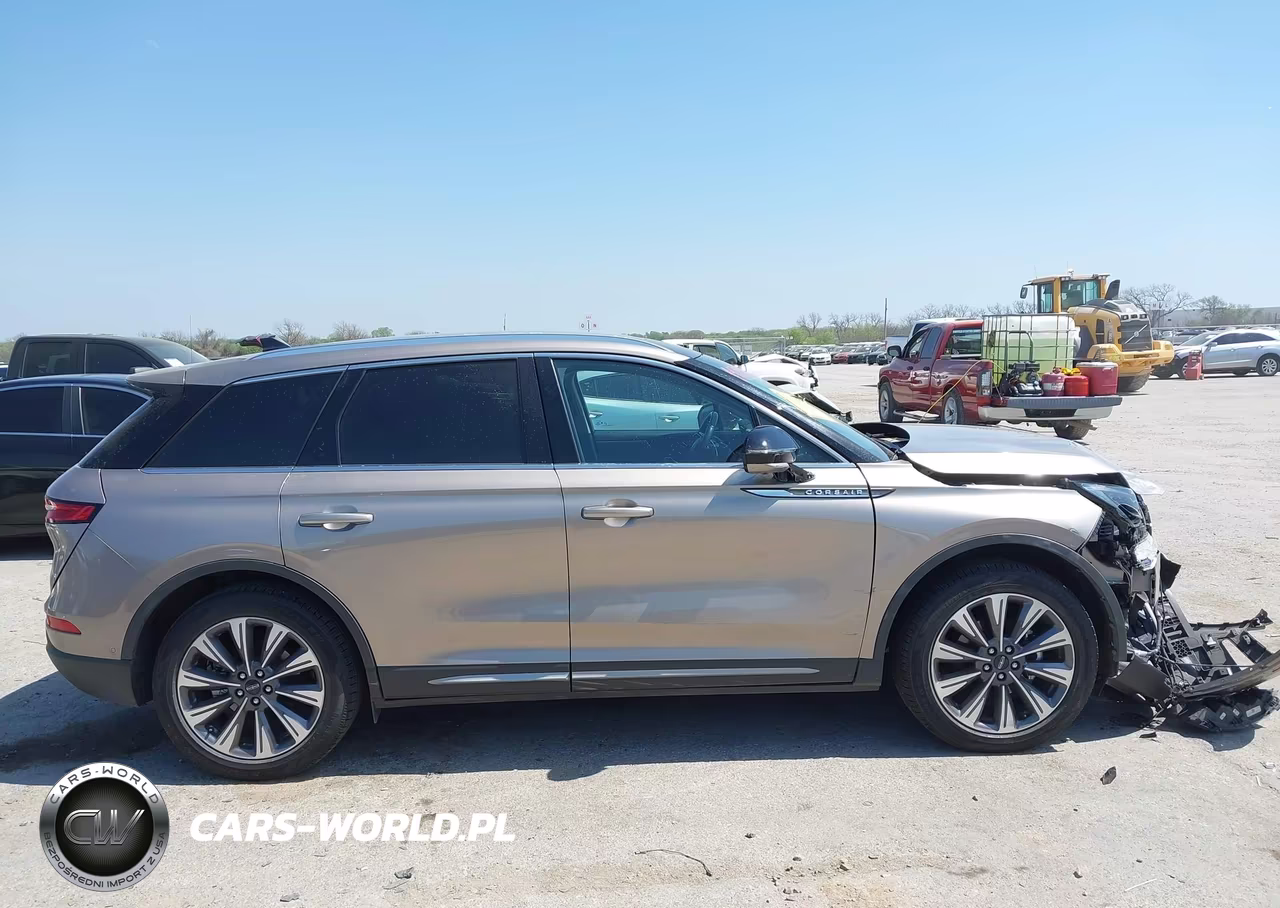 2020 Lincoln Corsair Reserve VIN:5LMCJ2C98LUL08832 - 13
