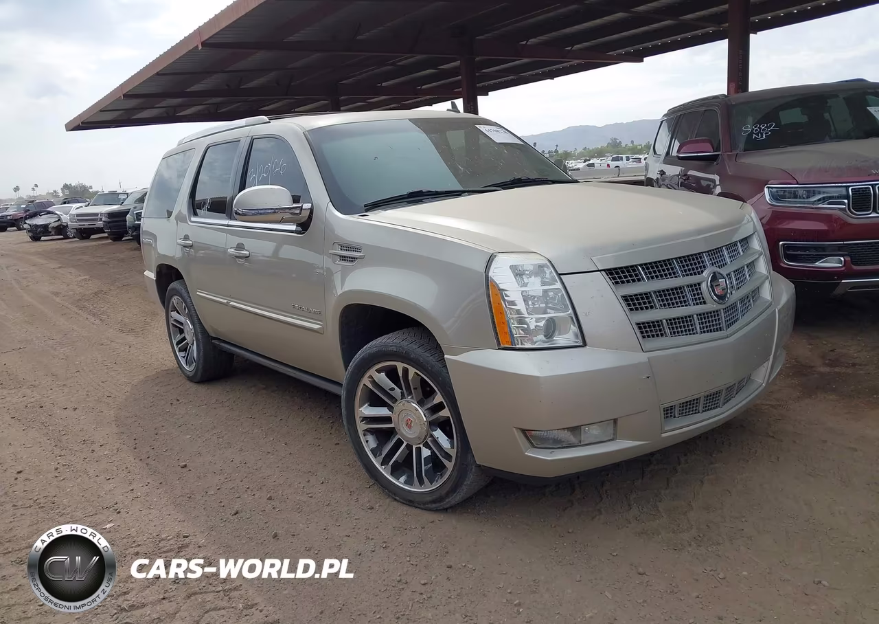 2013 Cadillac Escalade Premium