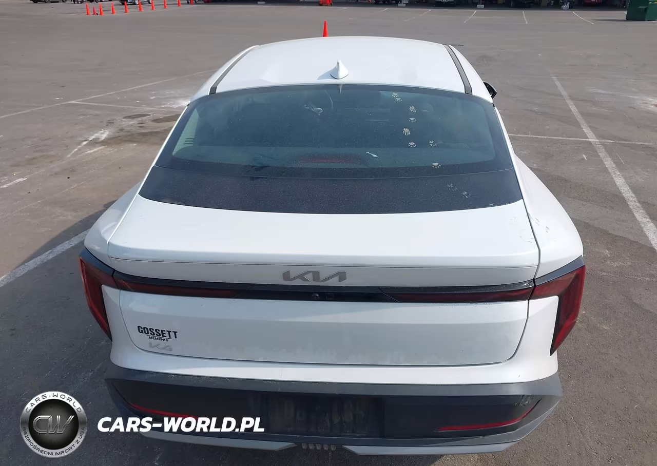 2025 Kia K4 Lxs VIN:3KPFT4DE8SE183981 - 17