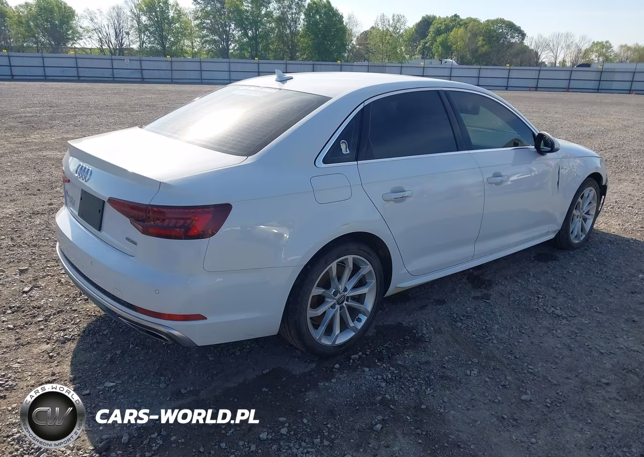 2019 Audi A4 45 Premium VIN:WAUENAF44KA066424 - 4