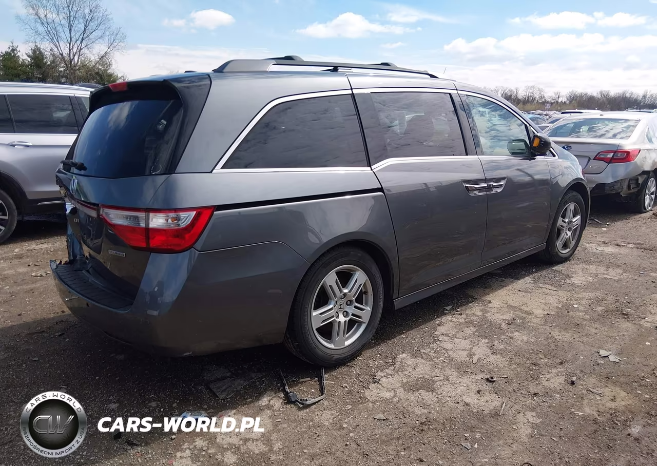 2012 Honda Odyssey Touring-Touring Elite VIN:5FNRL5H90CB031334 - 4