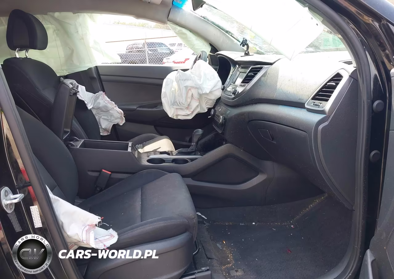 2016 Hyundai Tucson Se VIN:KM8J23A48GU163933 - 5
