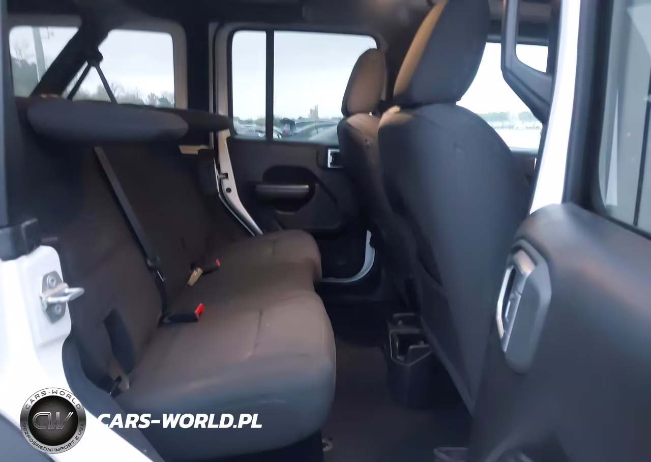 2020 Jeep Wrangler Unlimited Sport Altitude 4X4 VIN:1C4HJXDN6LW341306 - 8