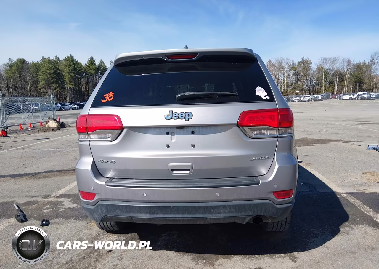 2017 Jeep Grand Cherokee Laredo 4X4 VIN:1C4RJFAG6HC889755 - 16