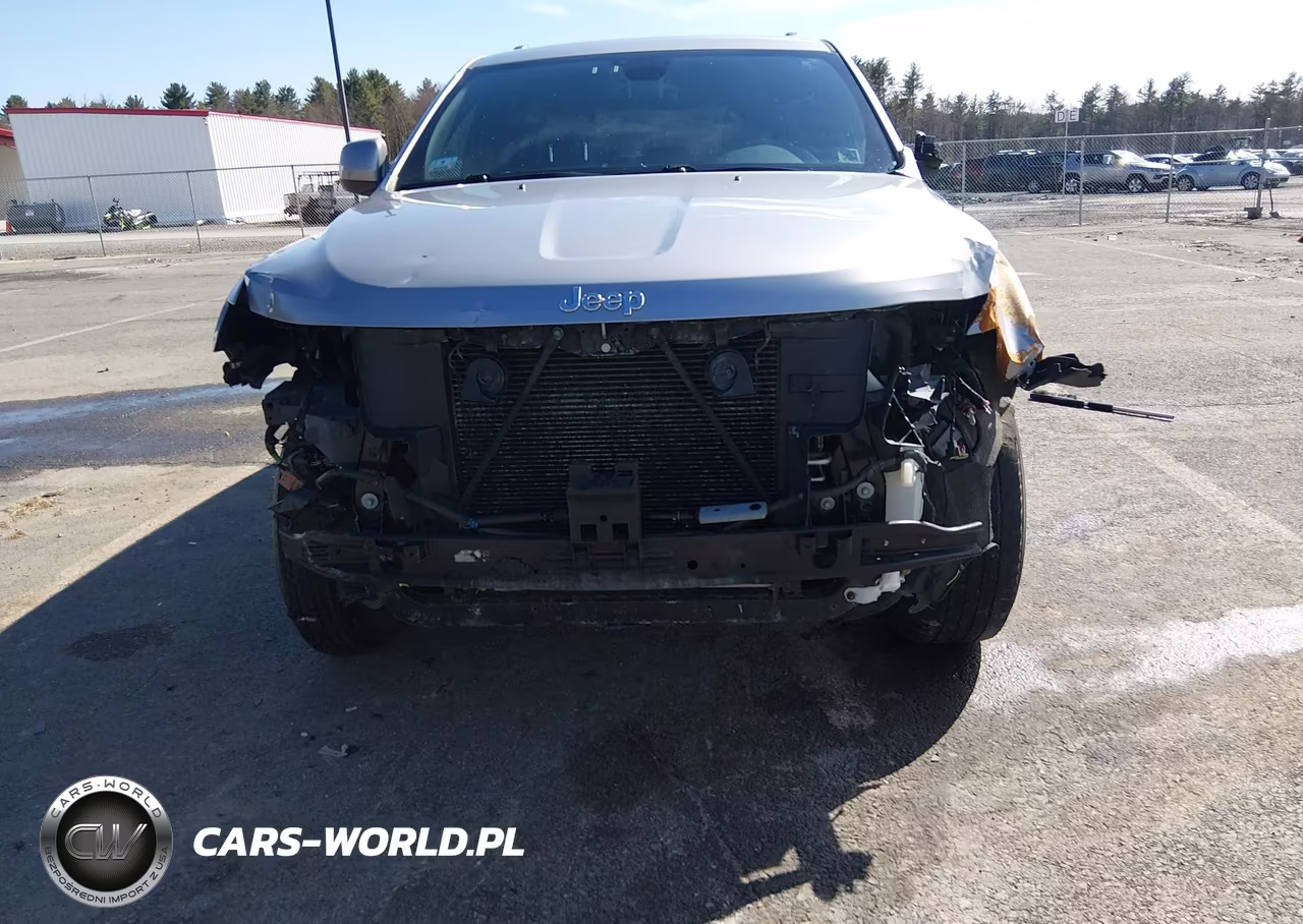 2017 Jeep Grand Cherokee Laredo 4X4 VIN:1C4RJFAG6HC889755 - 6
