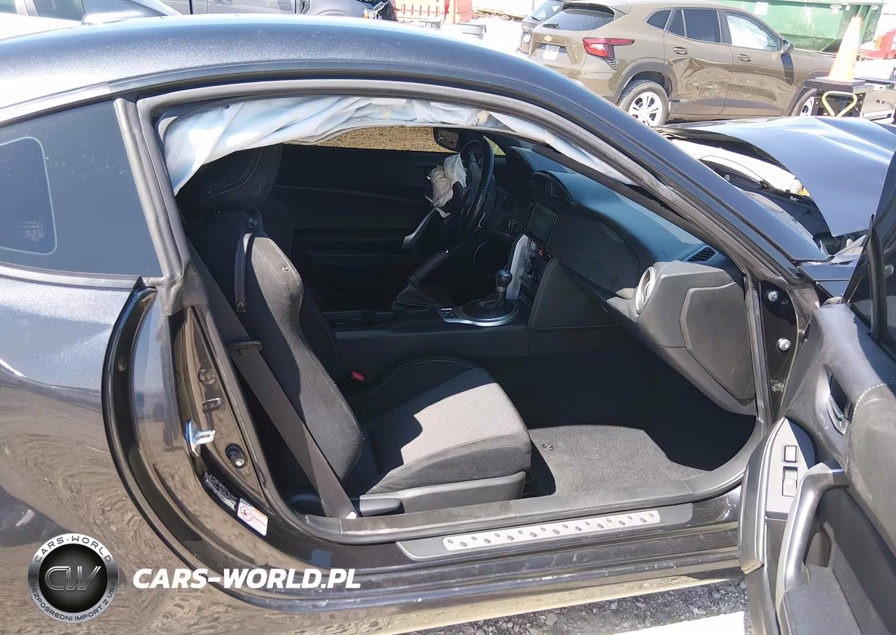 2017 Toyota 86 VIN:JF1ZNAA10H8705311 - 5
