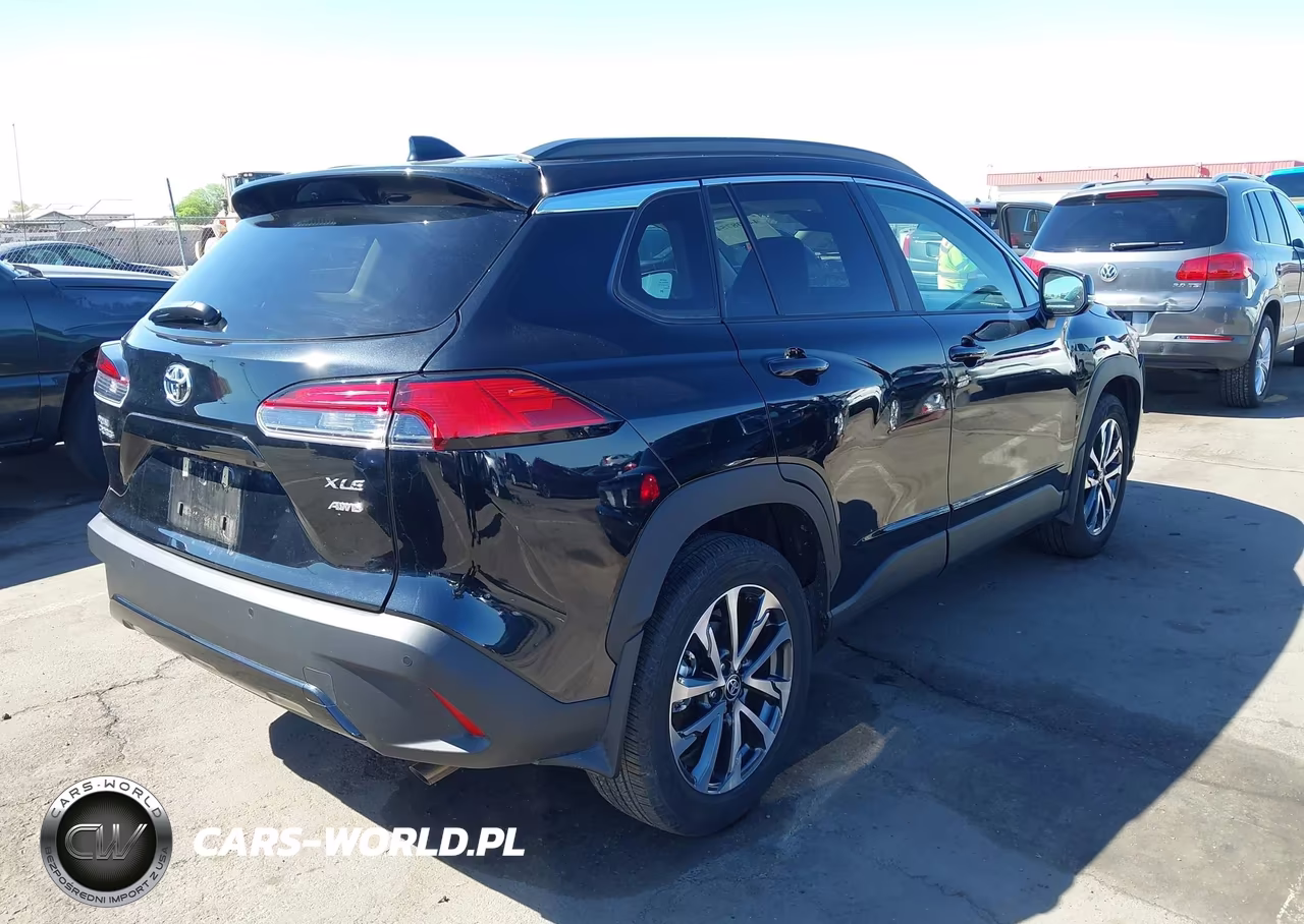 2024 Toyota Corolla Cross Xle VIN:7MUDAABG9RV109555 - 4