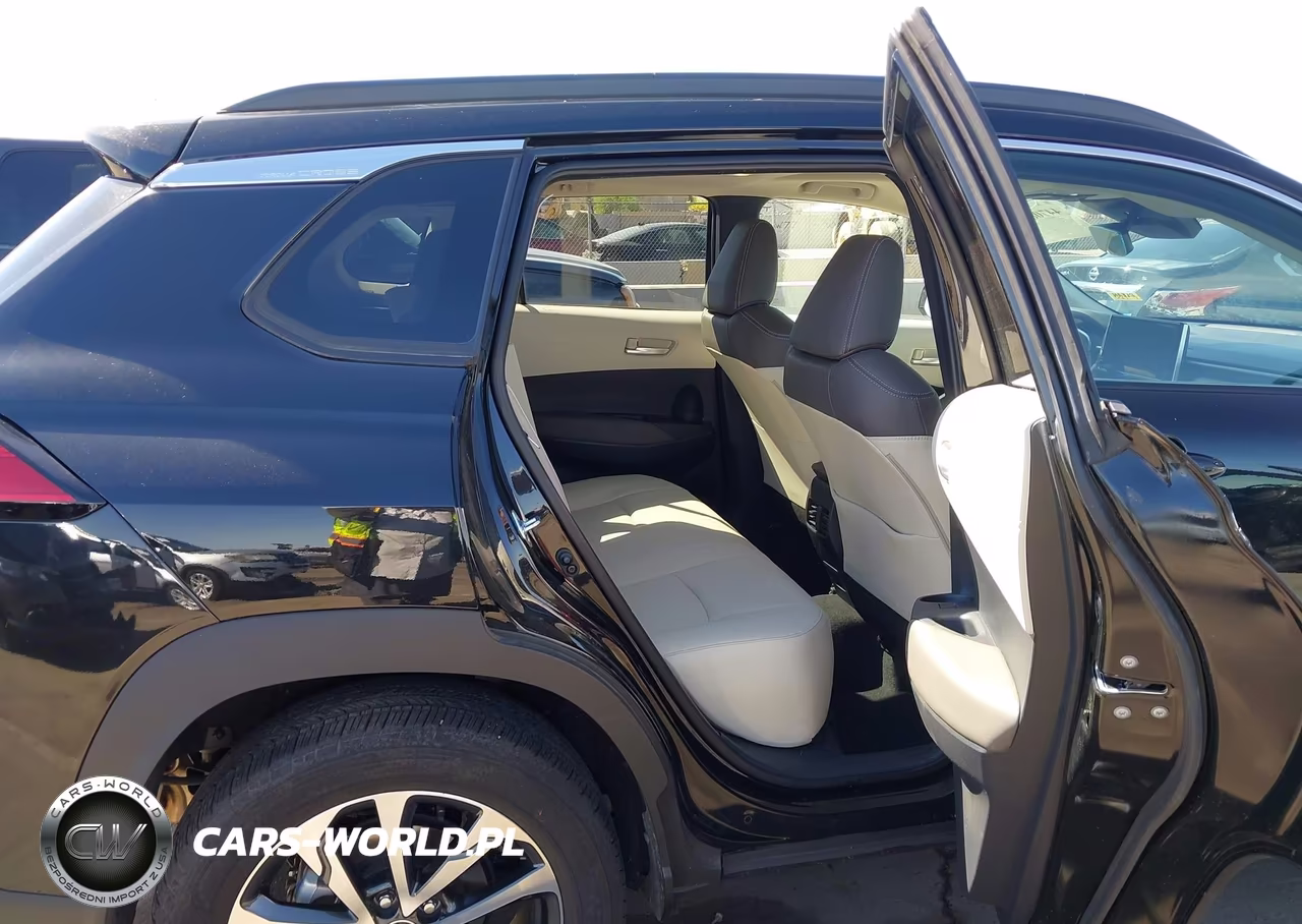 2024 Toyota Corolla Cross Xle VIN:7MUDAABG9RV109555 - 8