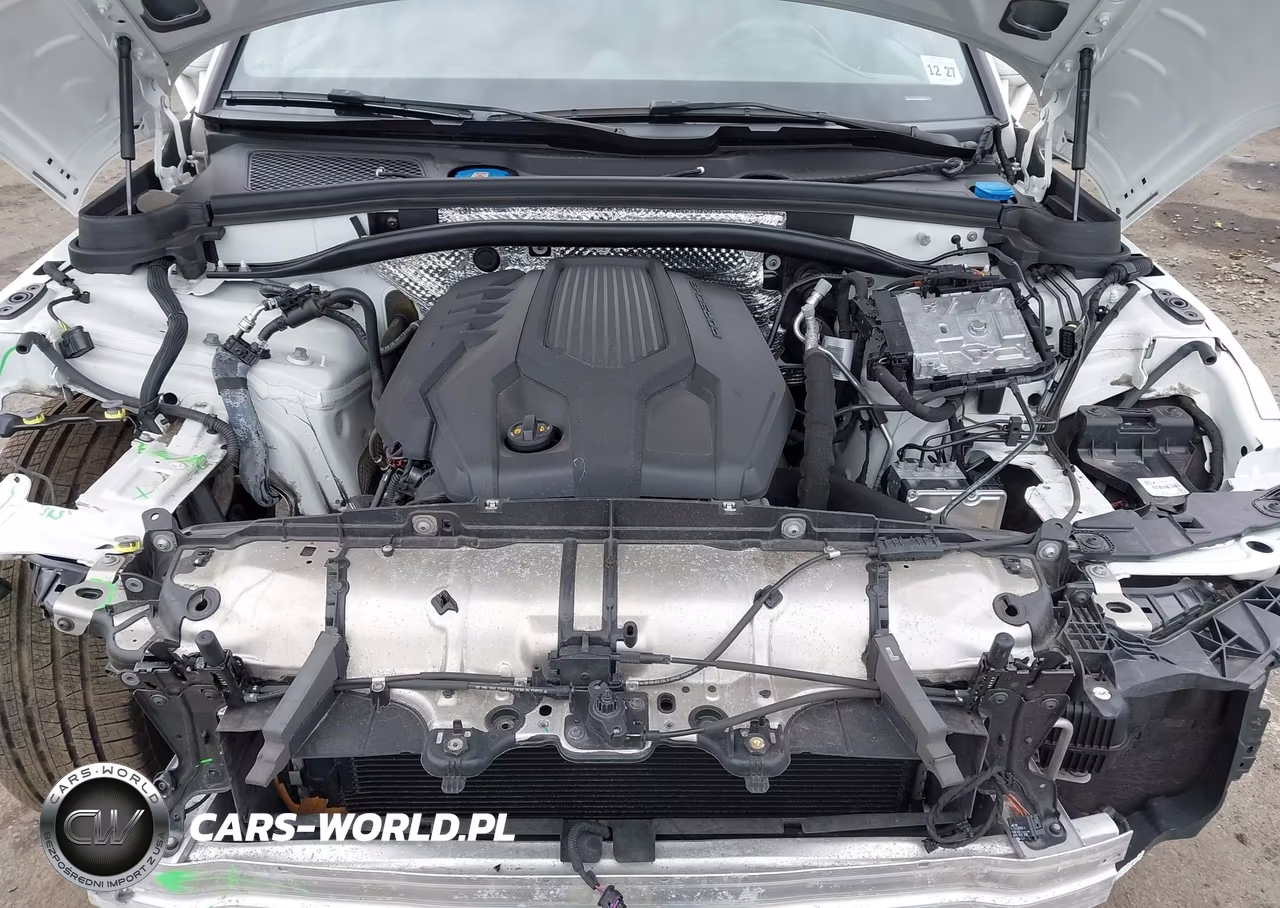 2023 Porsche Macan T VIN:WP1AA2A53PLB05971 - 10
