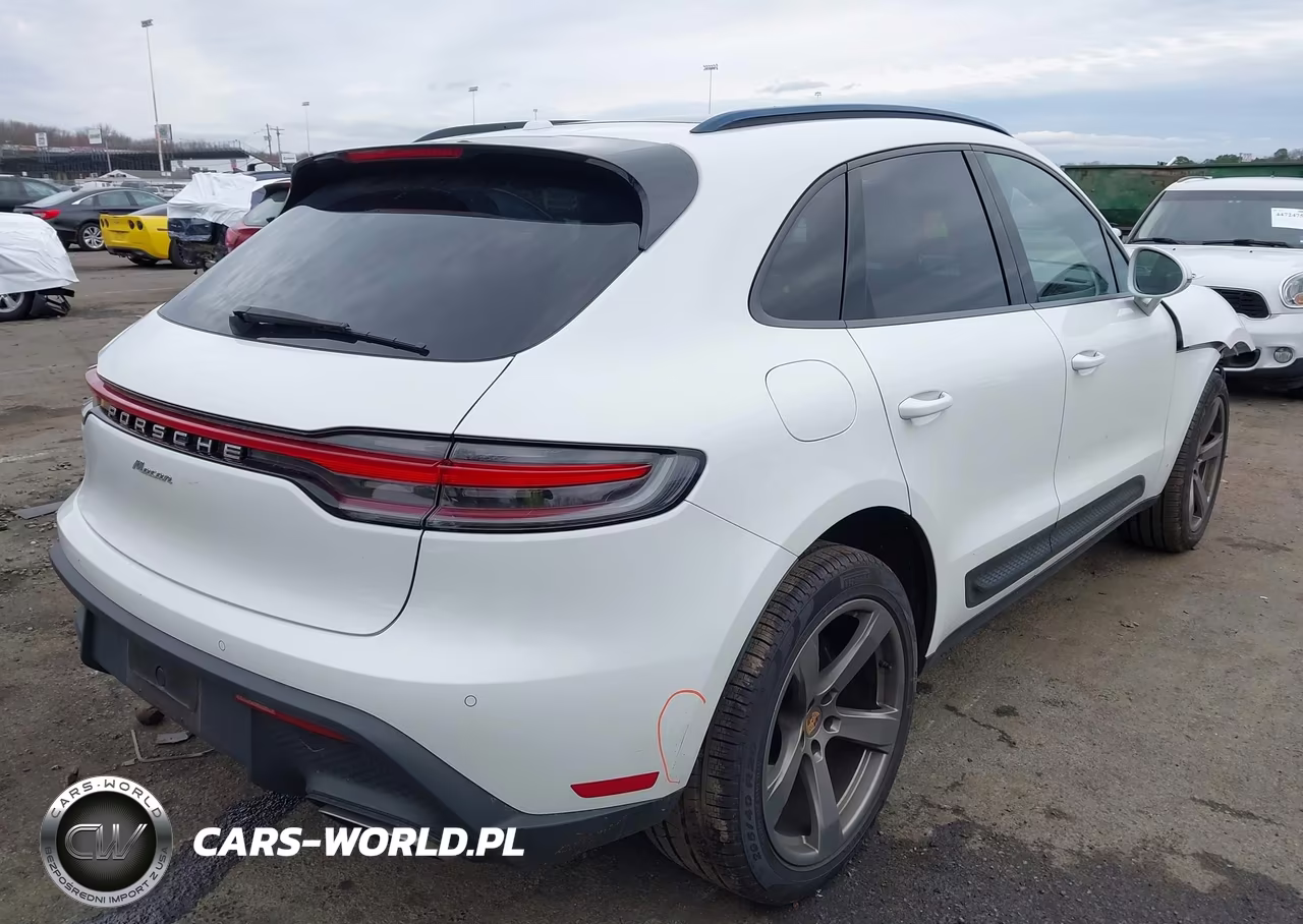 2023 Porsche Macan T VIN:WP1AA2A53PLB05971 - 4
