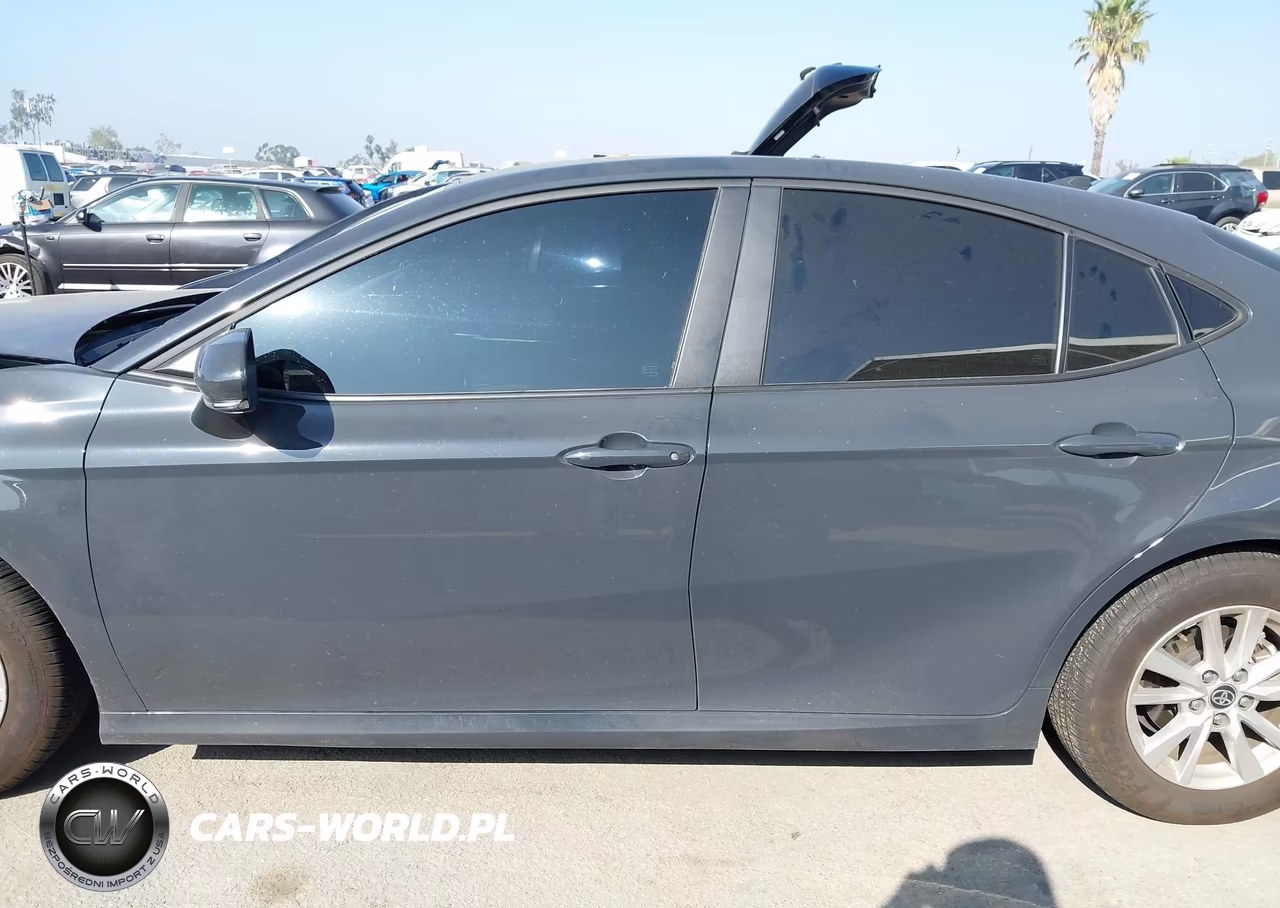 2025 Toyota Camry Le VIN:4T1DAACK6SU121429 - 14