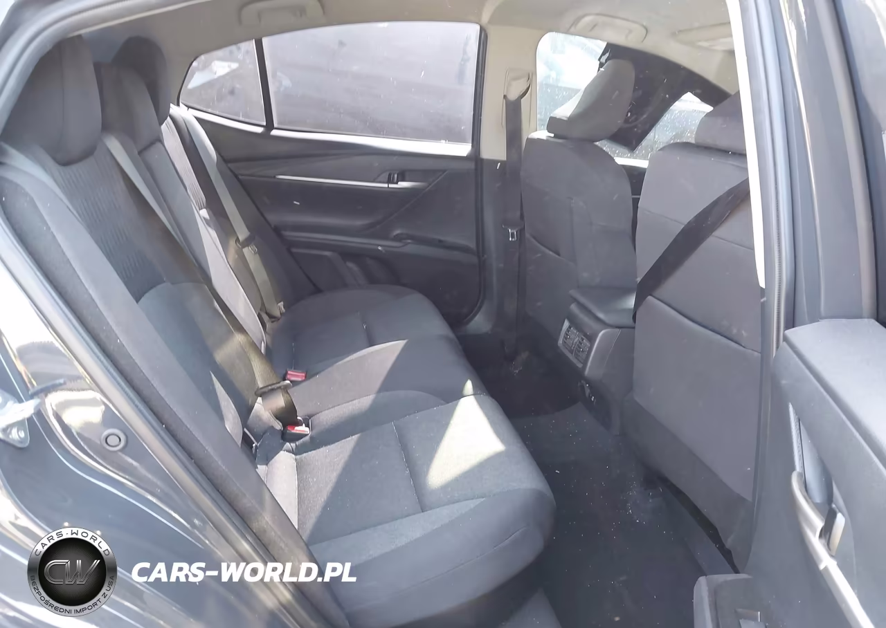 2025 Toyota Camry Le VIN:4T1DAACK6SU121429 - 8