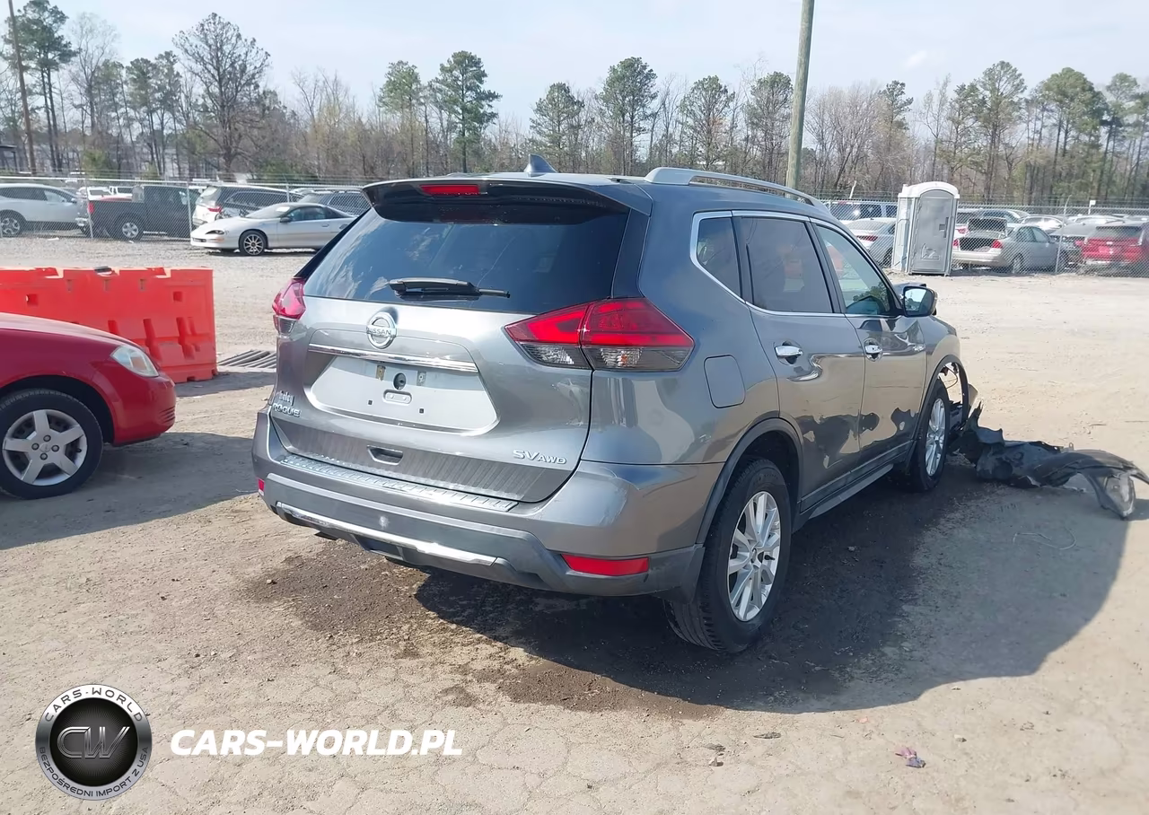 2017 Nissan Rogue Sv VIN:5N1AT2MV4HC896502 - 4