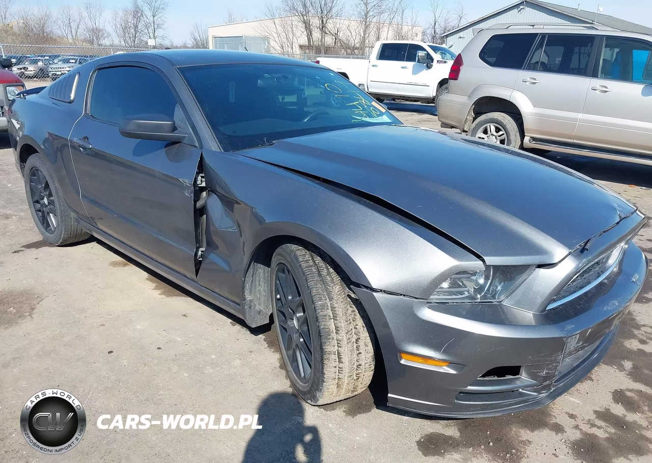 2013 Ford Mustang V6