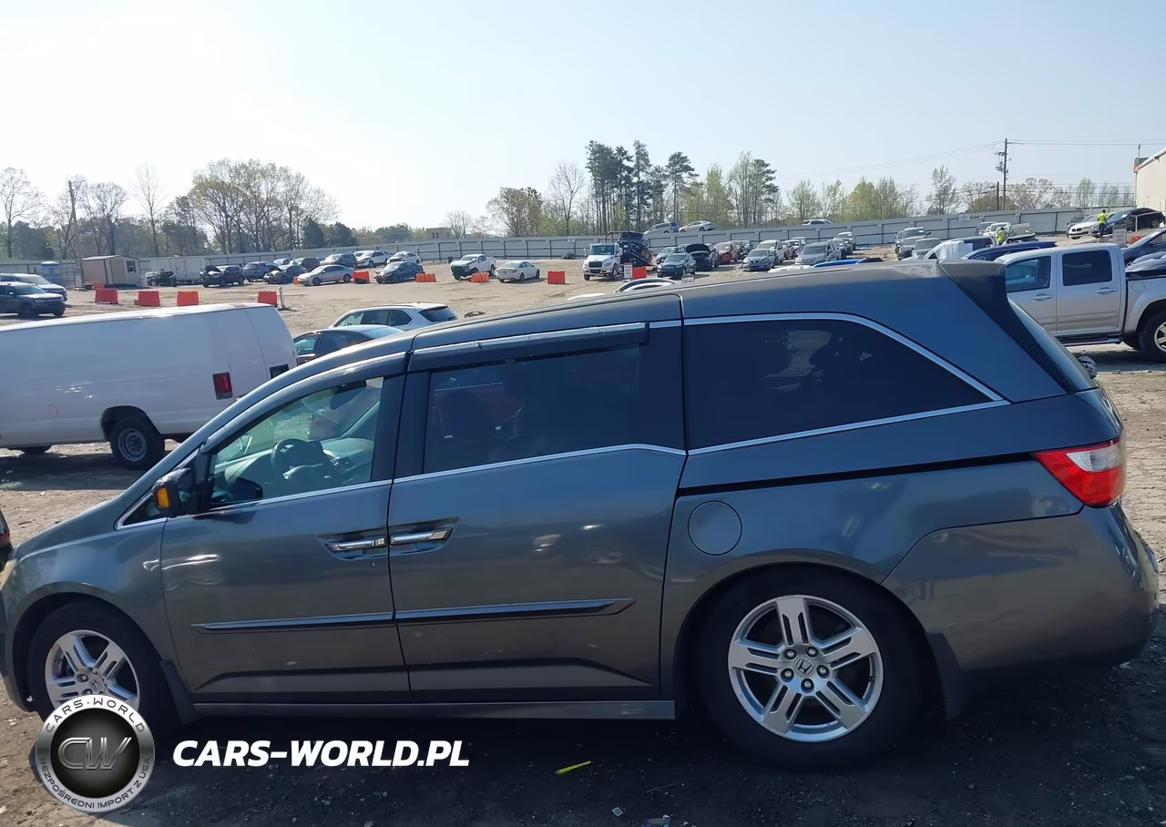 2011 Honda Odyssey Touring-Touring Elite VIN:5FNRL5H98BB036537 - 14