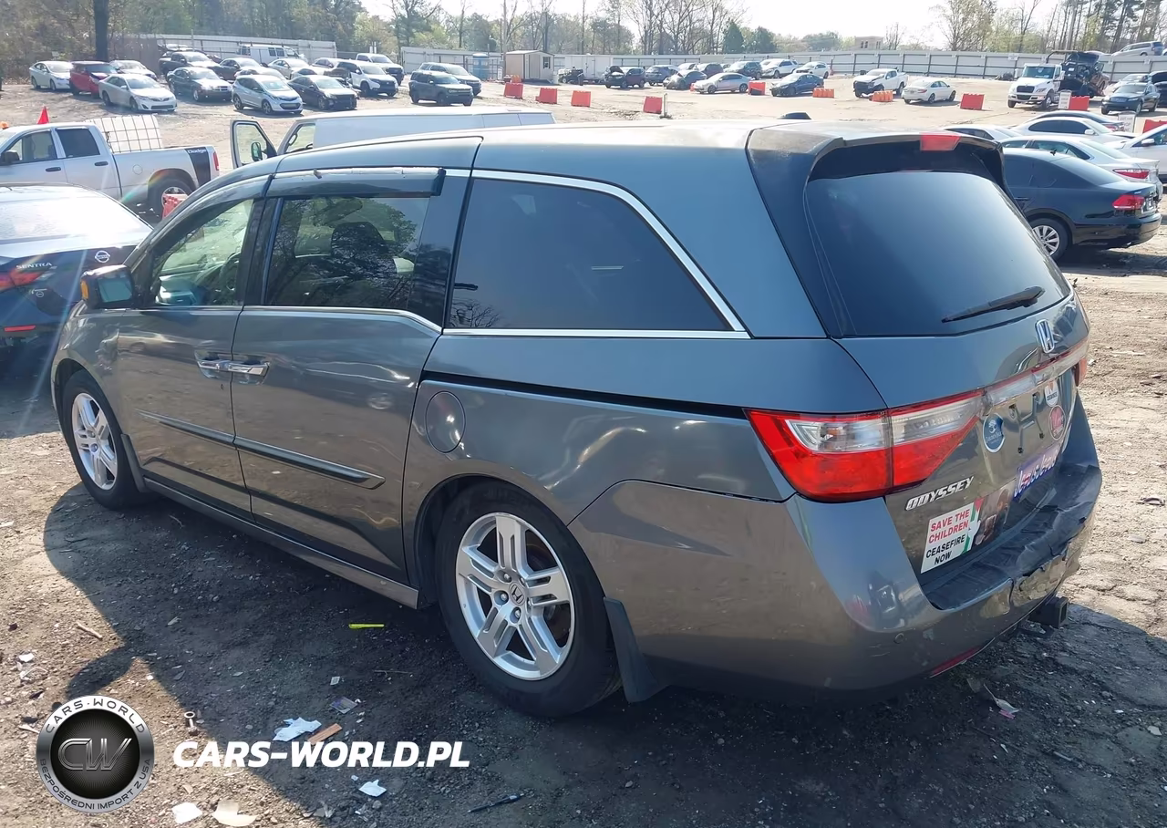 2011 Honda Odyssey Touring-Touring Elite VIN:5FNRL5H98BB036537 - 3