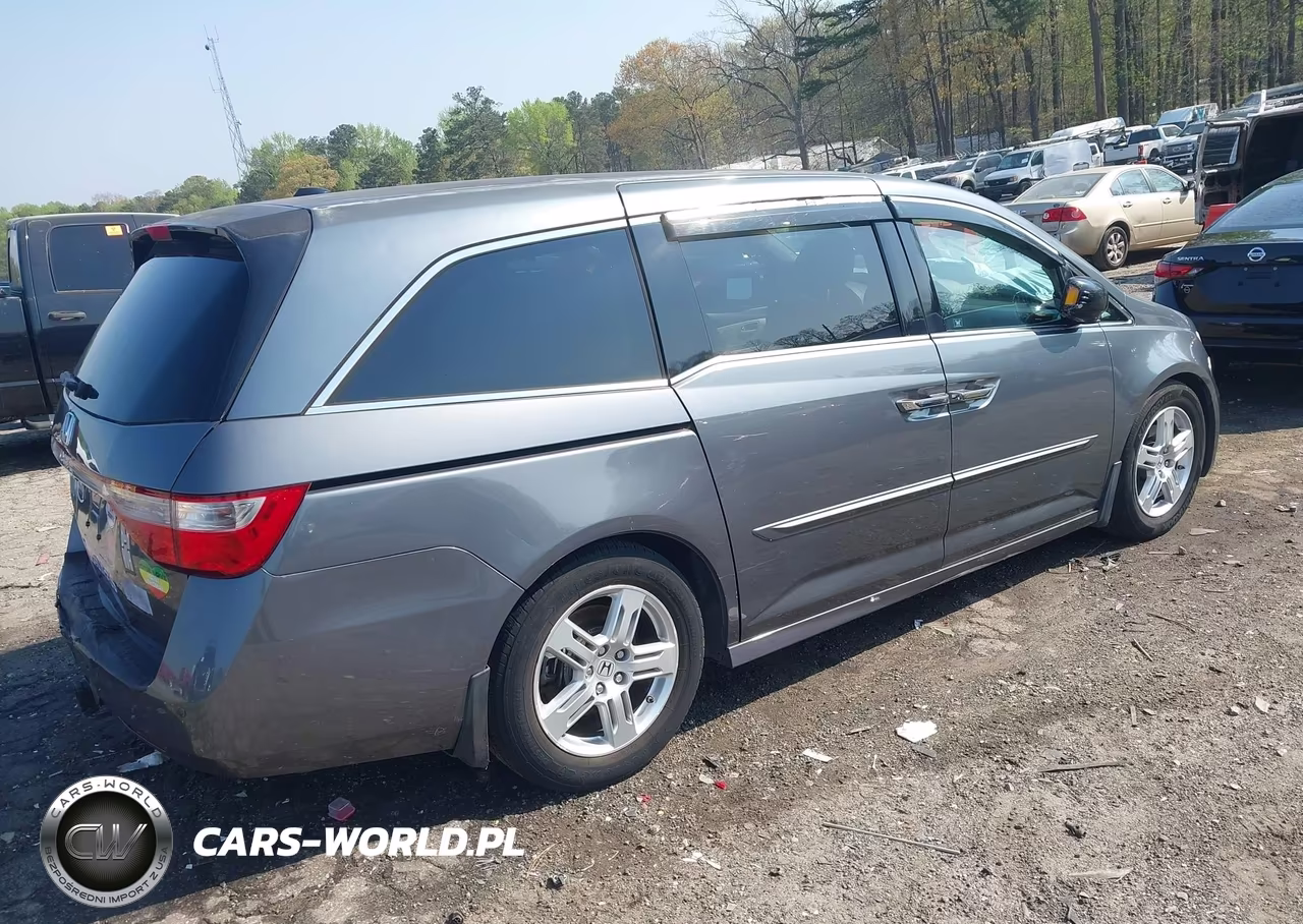2011 Honda Odyssey Touring-Touring Elite VIN:5FNRL5H98BB036537 - 4
