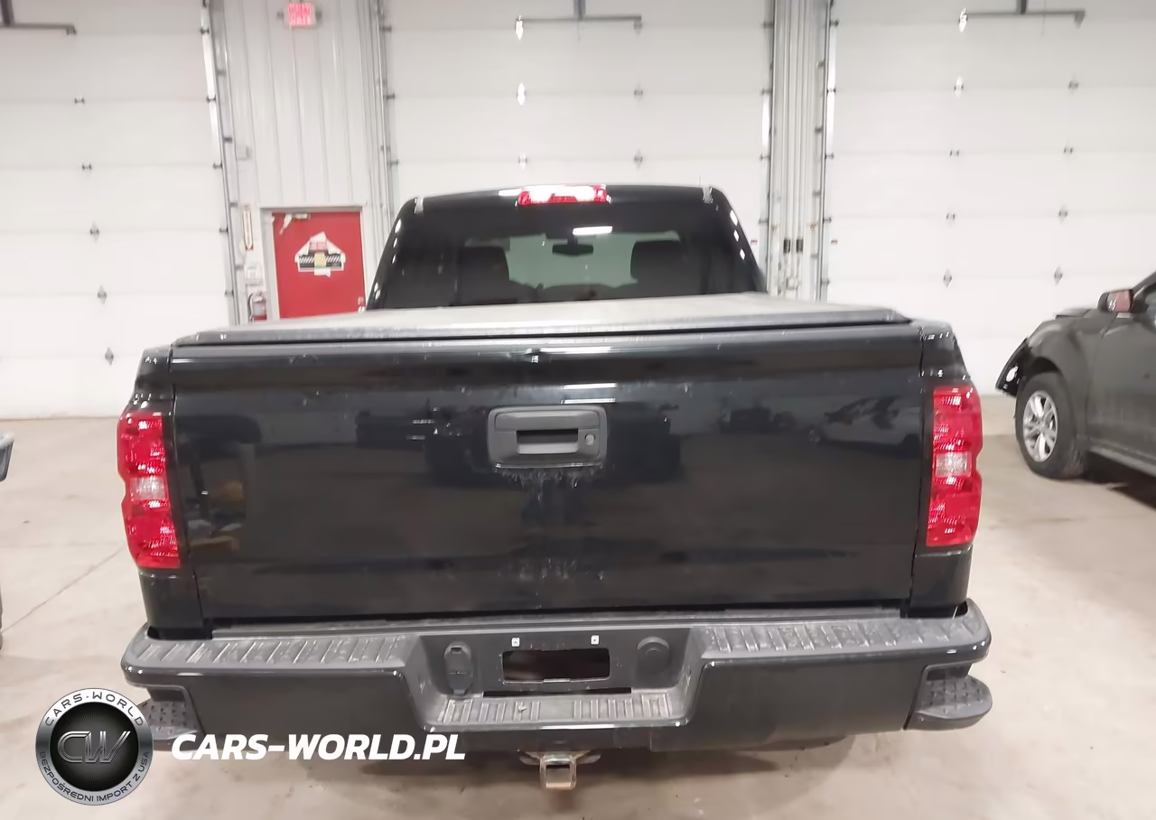 2018 Chevrolet Silverado 1500 2Lt VIN:2GCVKRECXJ1103472 - 16