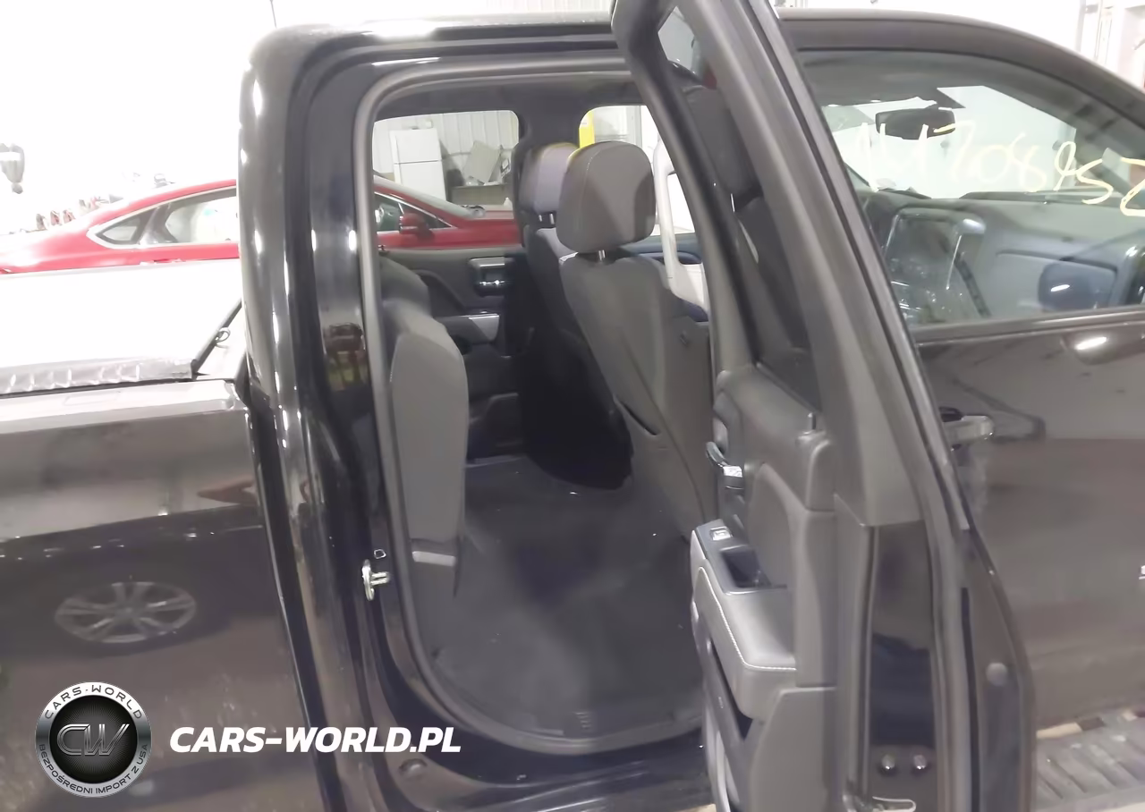2018 Chevrolet Silverado 1500 2Lt VIN:2GCVKRECXJ1103472 - 8