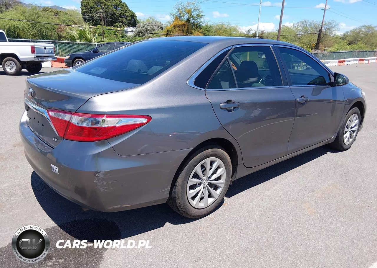 2017 Toyota Camry Le VIN:4T1BF1FK4HU369241 - 4
