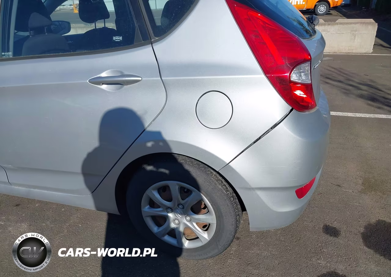 2013 Hyundai Accent Gs VIN:KMHCT5AE3DU065835 - 13