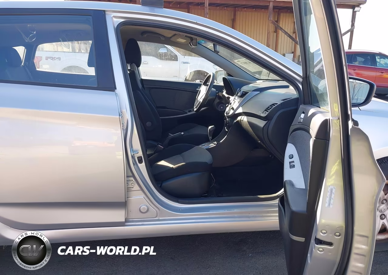 2013 Hyundai Accent Gs VIN:KMHCT5AE3DU065835 - 5