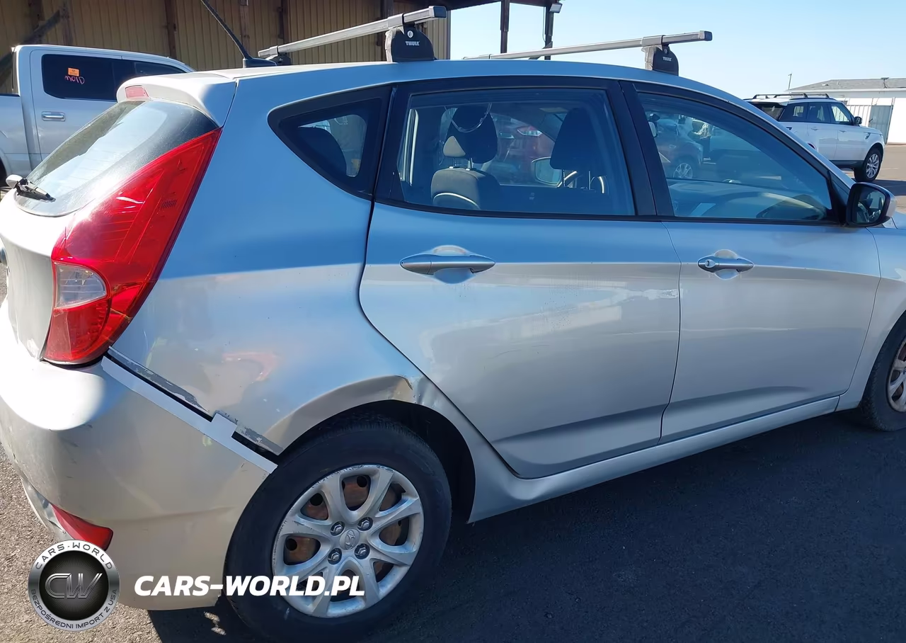 2013 Hyundai Accent Gs VIN:KMHCT5AE3DU065835 - 6