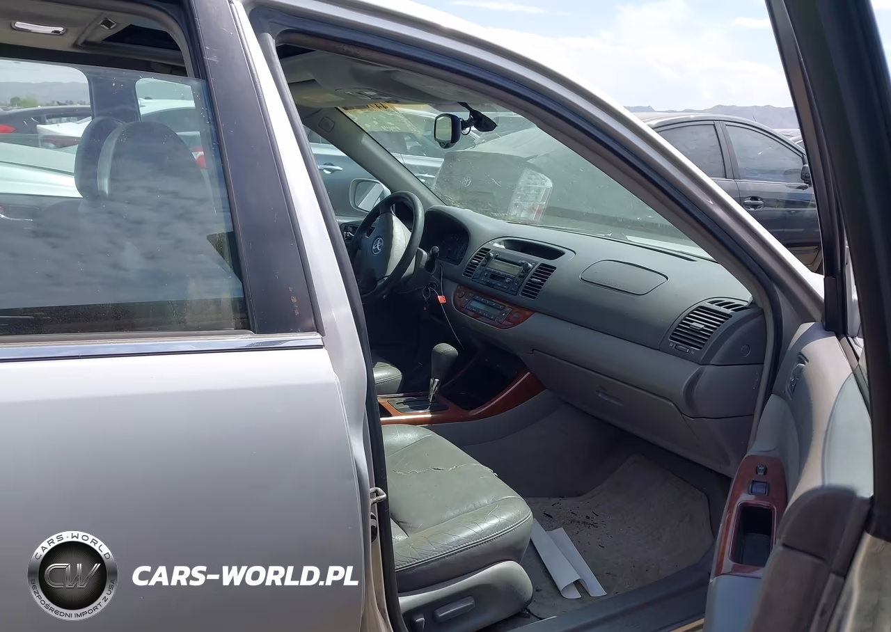 2003 Toyota Camry Xle V6 VIN:4T1BF30K23U545037 - 5