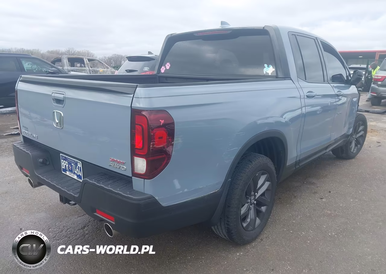 2023 Honda Ridgeline Sport VIN:5FPYK3F17PB034244 - 4