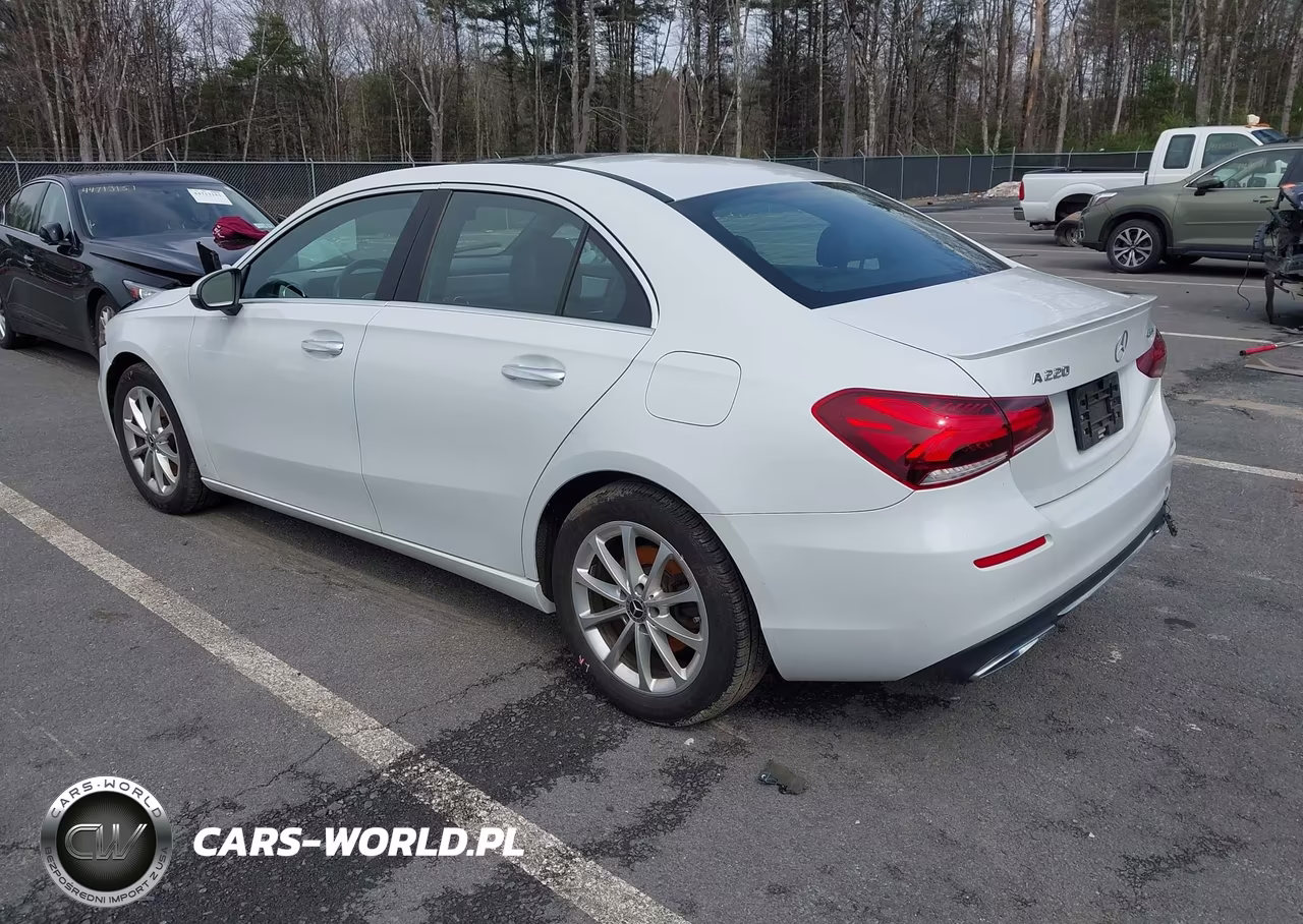 2019 Mercedes-Benz A 220 4Matic VIN:WDD3G4FB7KW023158 - 3