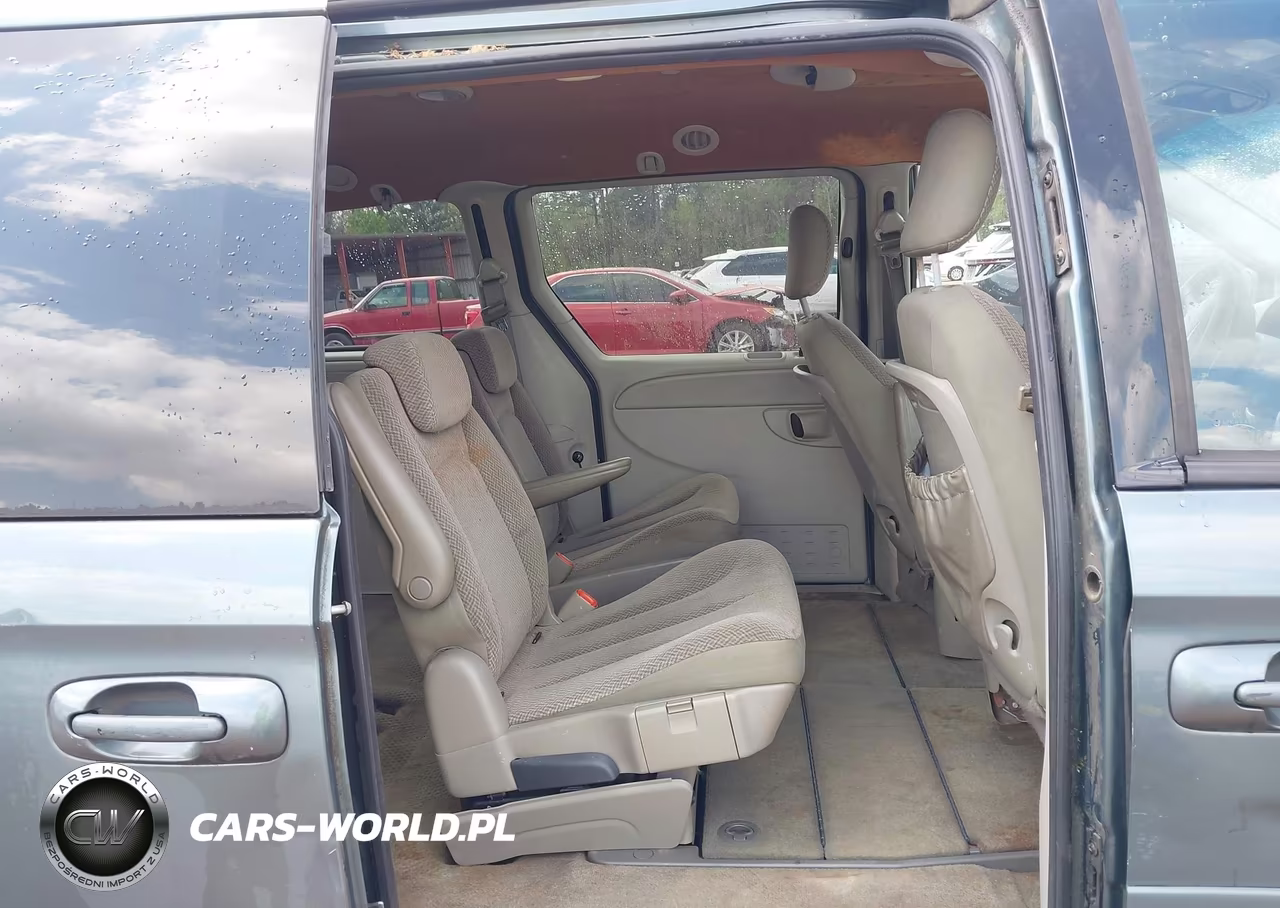 2007 Chrysler Town & Country Lx VIN:2A4GP44R47R251897 - 8