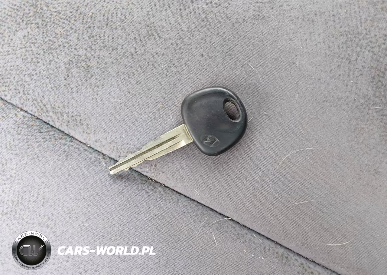 2002 Hyundai Elantra Gls VIN:KMHDN45DX2U389839 - 11