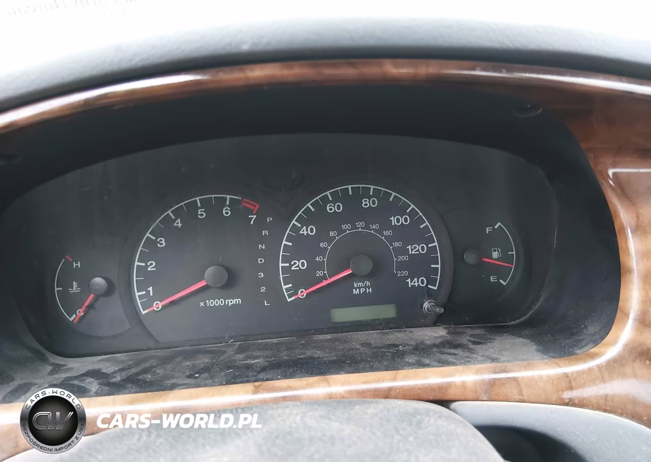 2002 Hyundai Elantra Gls VIN:KMHDN45DX2U389839 - 7