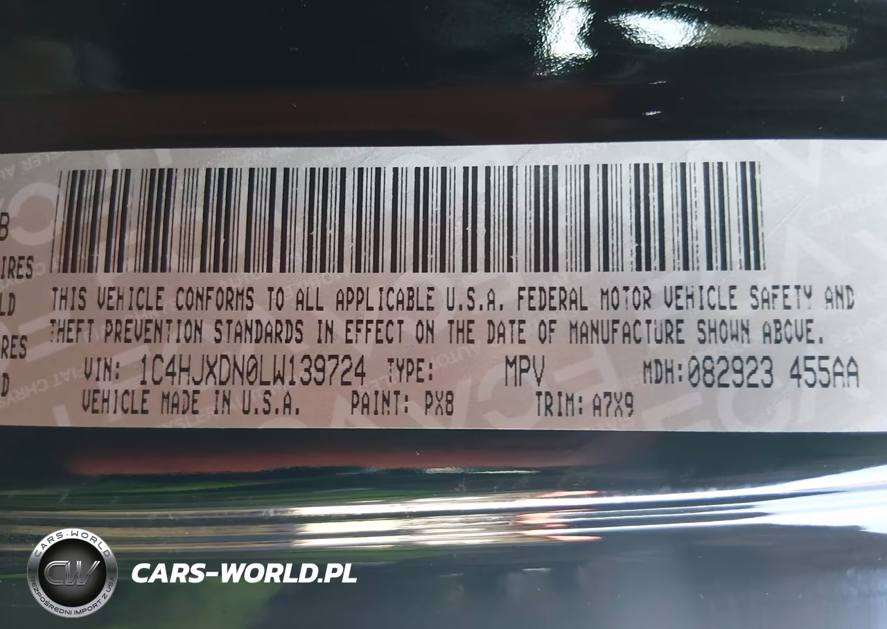 2020 Jeep Wrangler Unlimited Sport S 4X4 VIN:1C4HJXDN0LW139724 - 9