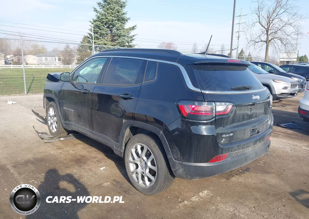 2024 Jeep Compass Latitude Lux Fwd VIN:3C4NJDFN8RT136616 - 3