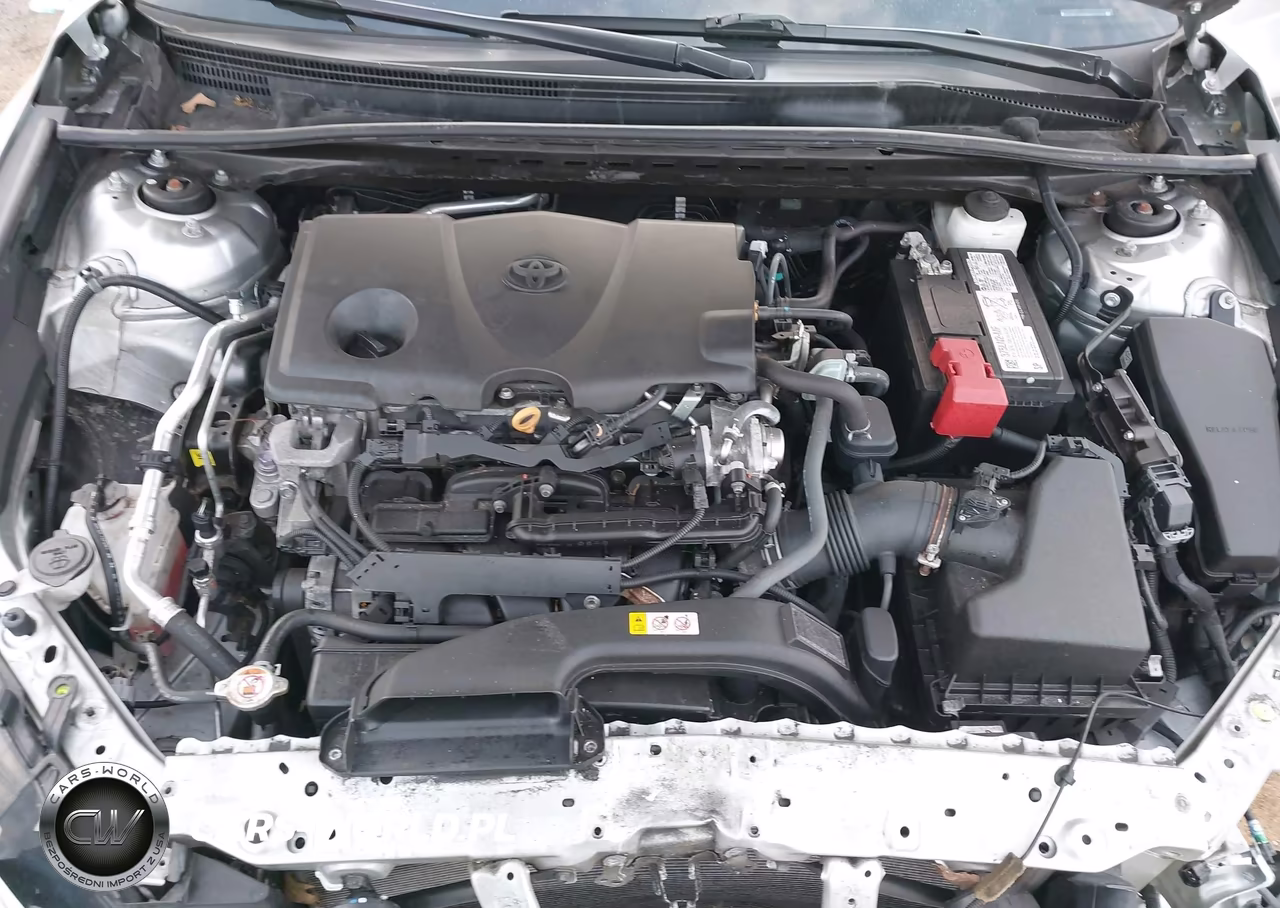2021 Toyota Camry Le VIN:4T1C11AK4MU410729 - 10
