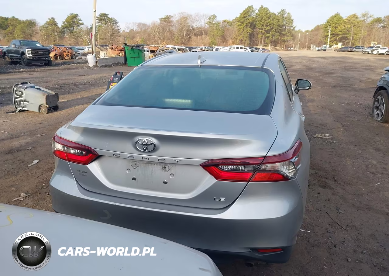 2021 Toyota Camry Le VIN:4T1C11AK4MU410729 - 16