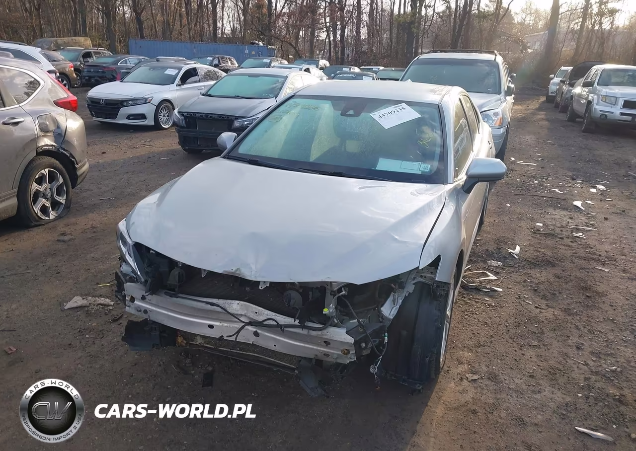 2021 Toyota Camry Le VIN:4T1C11AK4MU410729 - 6