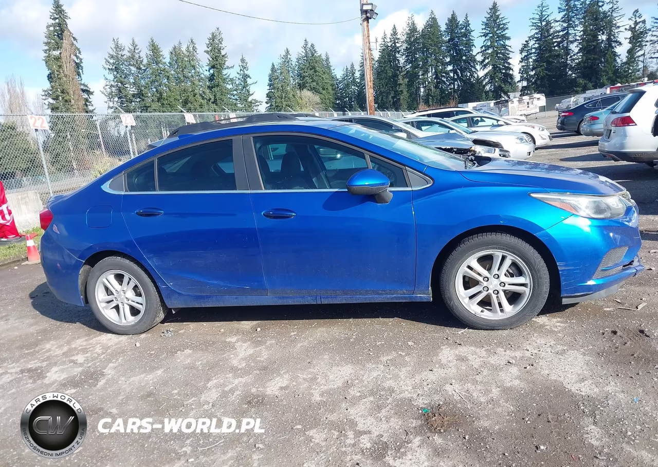 2018 Chevrolet Cruze Lt Auto VIN:1G1BE5SM9J7137950 - 13