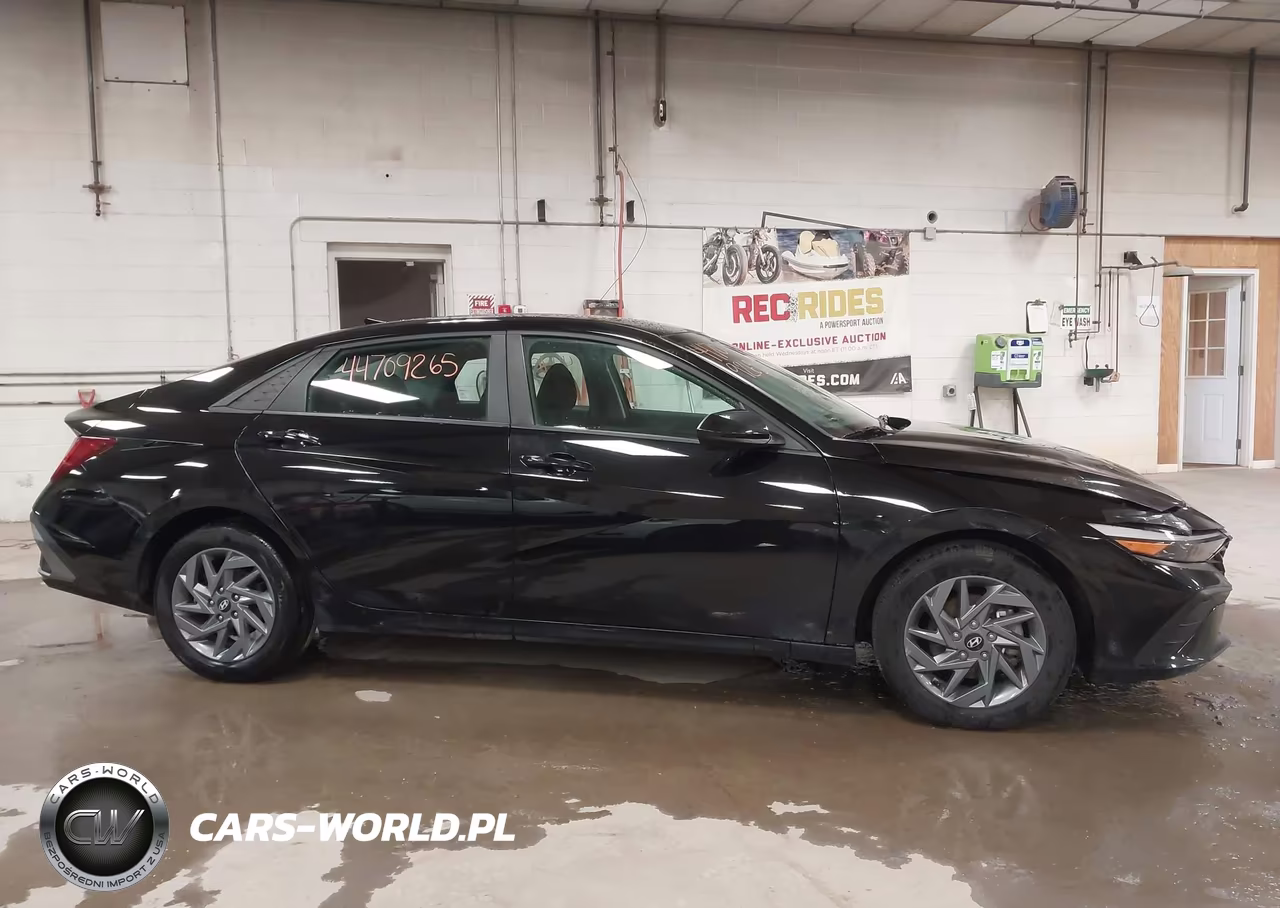 2024 Hyundai Elantra Hybrid Blue VIN:KMHLM4DJ6RU094124 - 13
