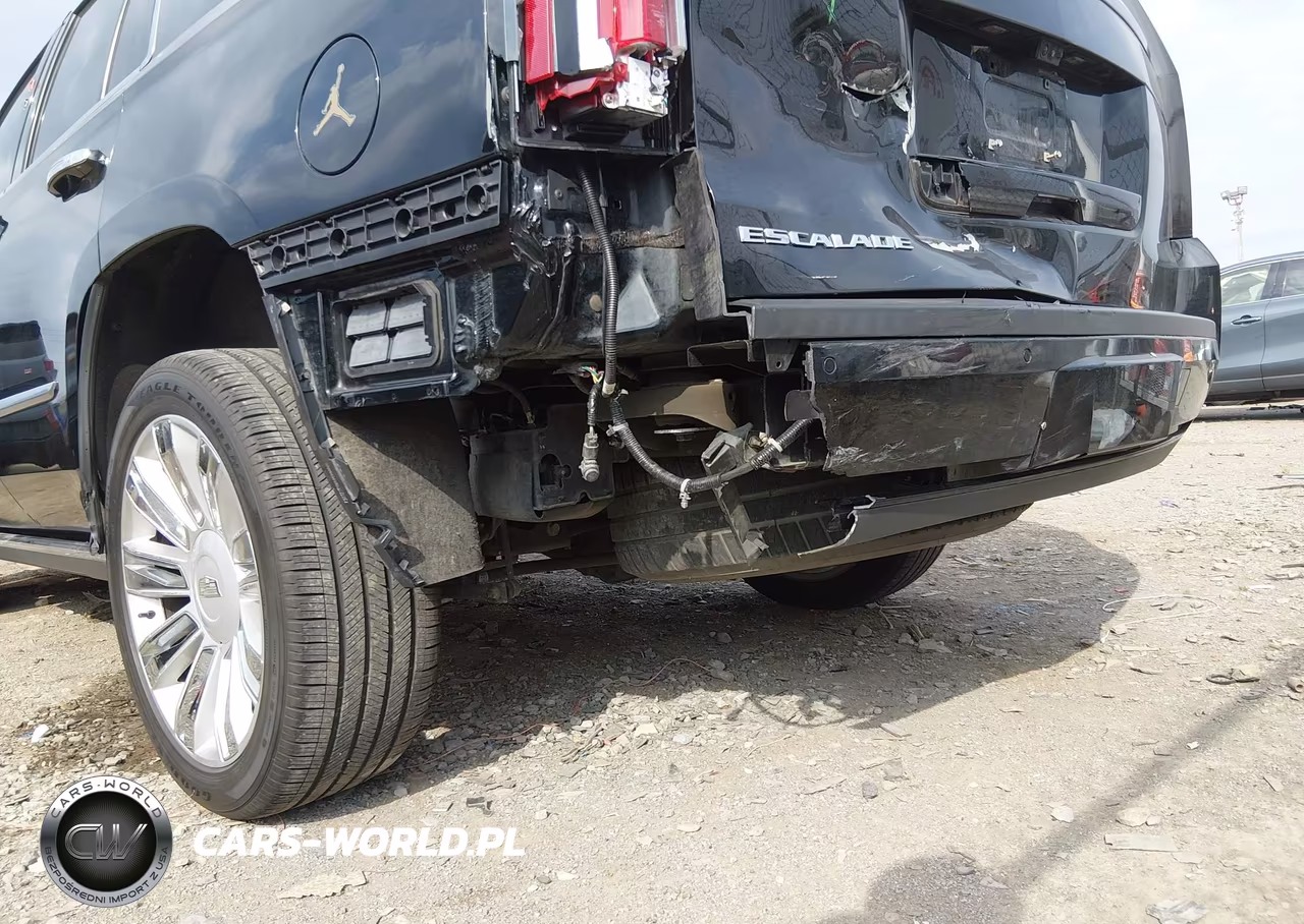 2019 Cadillac Escalade Platinum VIN:1GYS3DKJ5KR210440 - 18