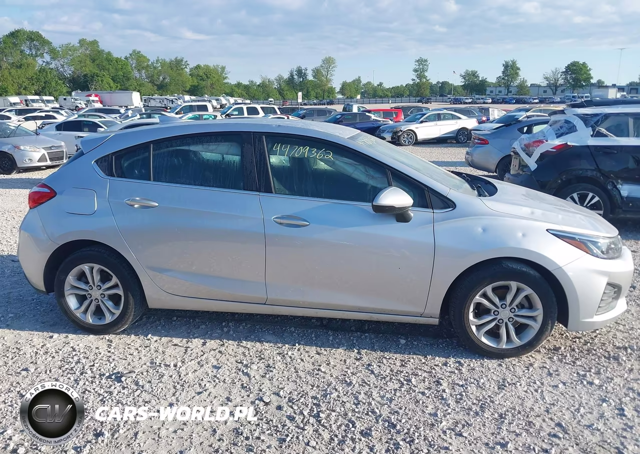 2019 Chevrolet Cruze Lt VIN:3G1BE6SM9KS543123 - 13