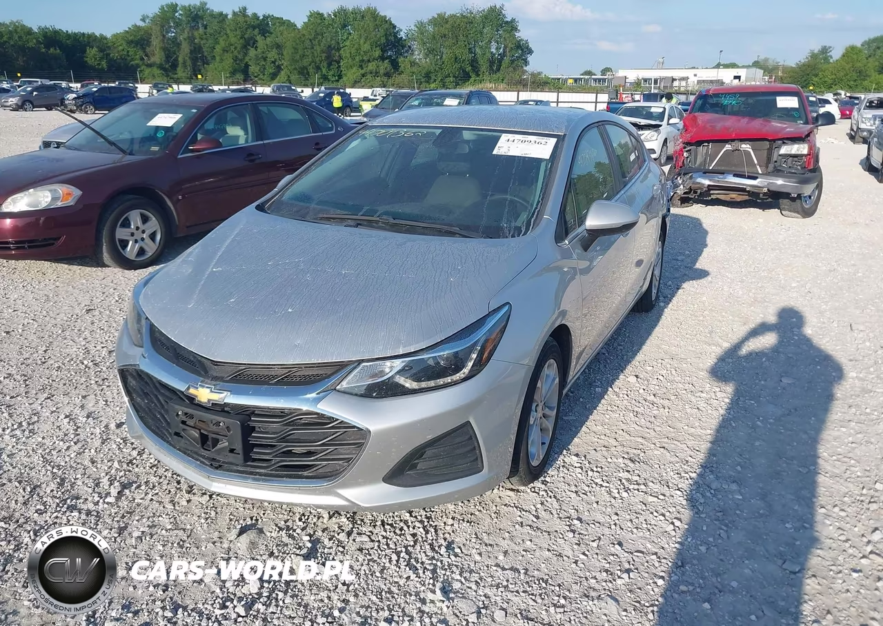 2019 Chevrolet Cruze Lt VIN:3G1BE6SM9KS543123 - 2